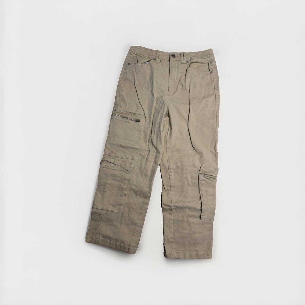 Madden NYC Women's juniors 15 Tan Cargo Pants with pockets